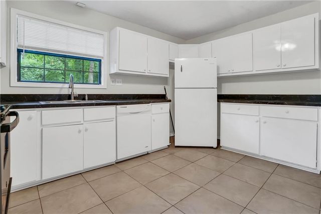 4960 Cold Springs Drive NW, Lilburn, GA 30047
