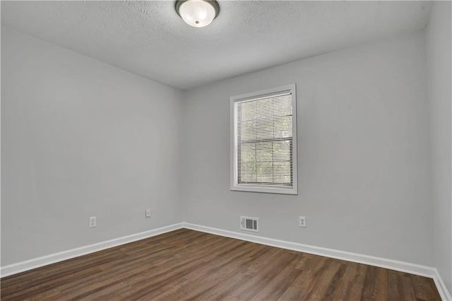 4960 Cold Springs Drive NW, Lilburn, GA 30047