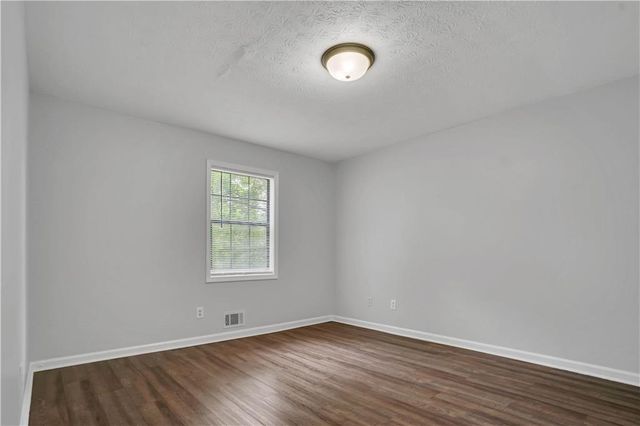 4960 Cold Springs Drive NW, Lilburn, GA 30047