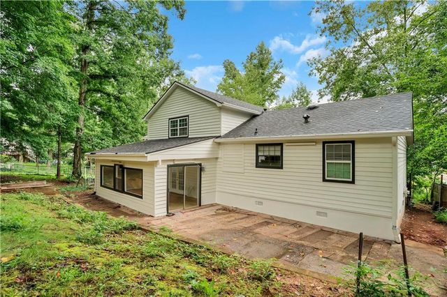 4960 Cold Springs Drive NW, Lilburn, GA 30047