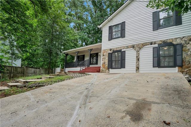 4960 Cold Springs Drive NW, Lilburn, GA 30047