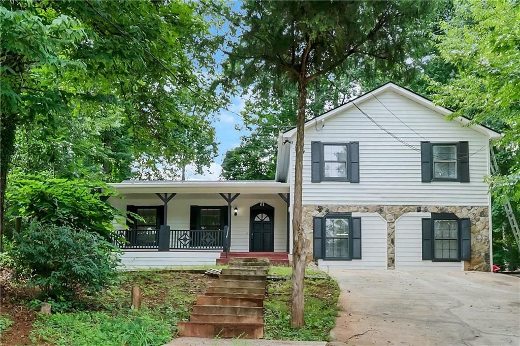 4960 Cold Springs Drive NW, Lilburn, GA 30047