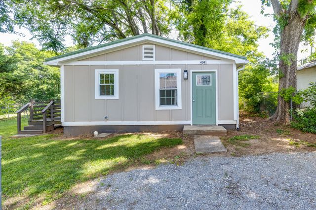 404 Green Acres Dr, Columbia, TN 38401