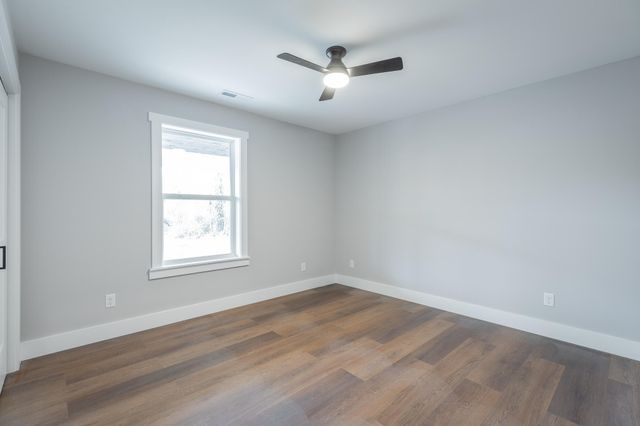 422 Linda Lane, Rossville, GA 30741