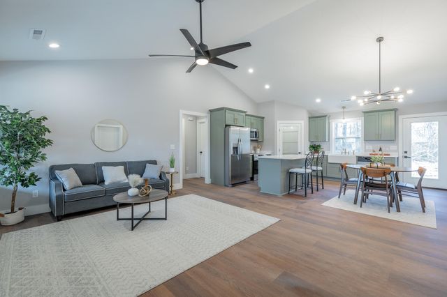 422 Linda Lane, Rossville, GA 30741