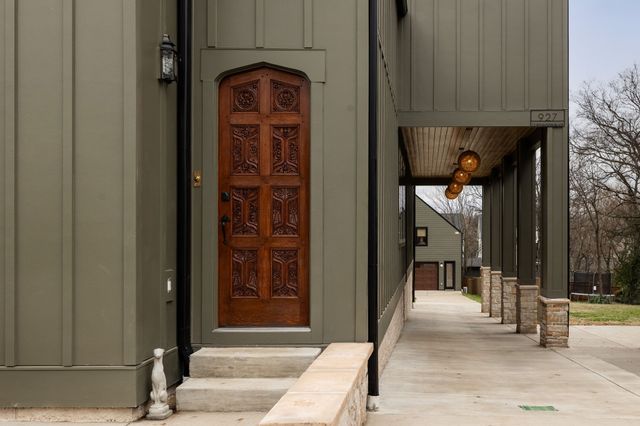 927 Curdwood Blvd, Nashville, TN 37216