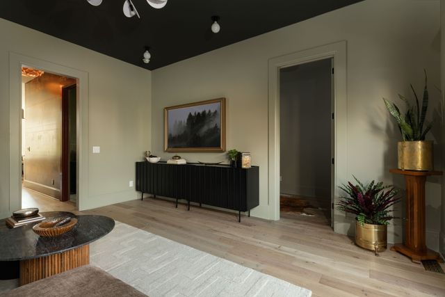 927 Curdwood Blvd, Nashville, TN 37216