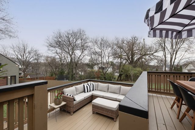 927 Curdwood Blvd, Nashville, TN 37216