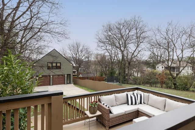 927 Curdwood Blvd, Nashville, TN 37216