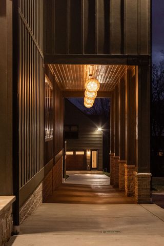 927 Curdwood Blvd, Nashville, TN 37216