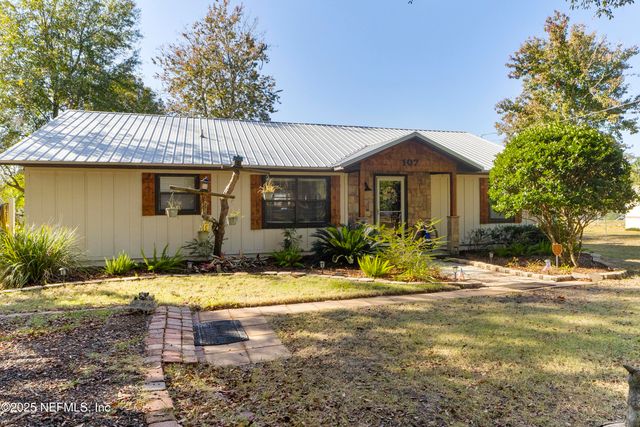 107 CHURCH LAKE Drive, Interlachen, FL 32148