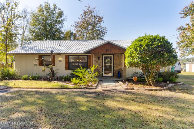 107 CHURCH LAKE Drive, Interlachen, FL 32148