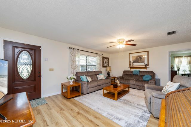 107 CHURCH LAKE Drive, Interlachen, FL 32148