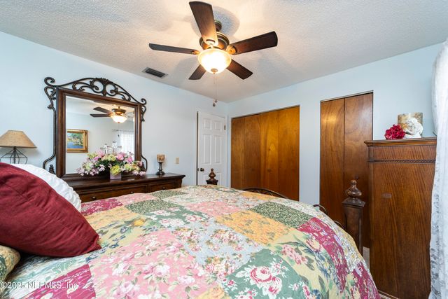 107 CHURCH LAKE Drive, Interlachen, FL 32148