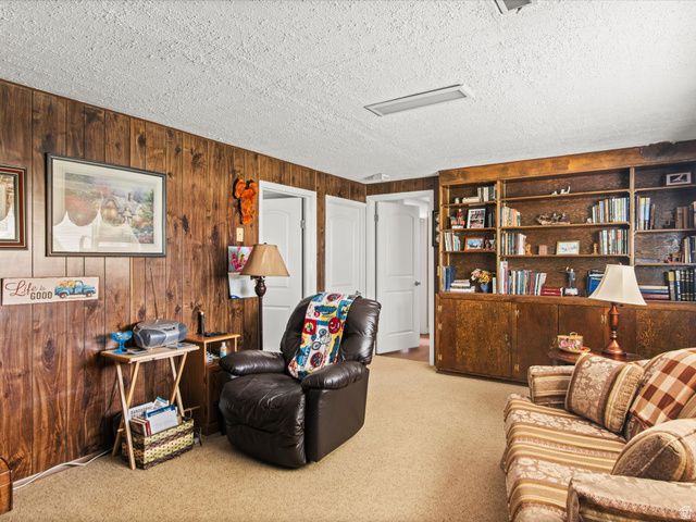4043 S 5350 W, Hooper, UT 84315