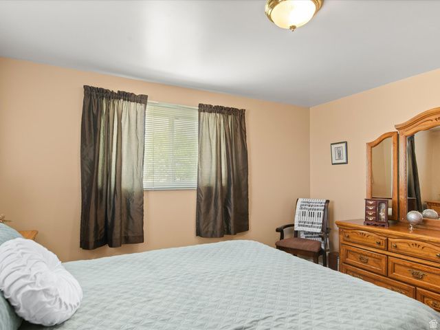 4043 S 5350 W, Hooper, UT 84315