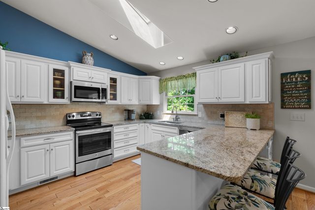 42 Foremast Drive, Salem, SC 29676