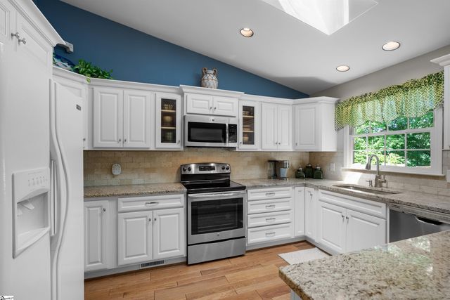 42 Foremast Drive, Salem, SC 29676