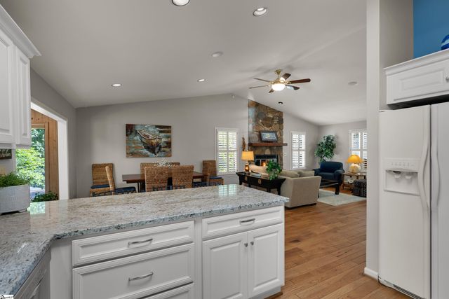 42 Foremast Drive, Salem, SC 29676