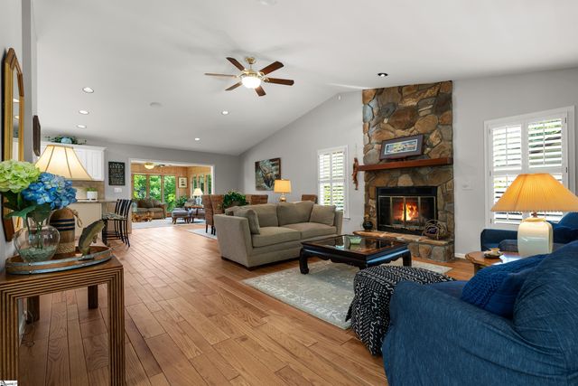 42 Foremast Drive, Salem, SC 29676