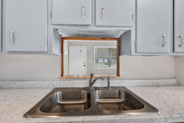255 WOODSIDE Drive, Orange Park, FL 32073