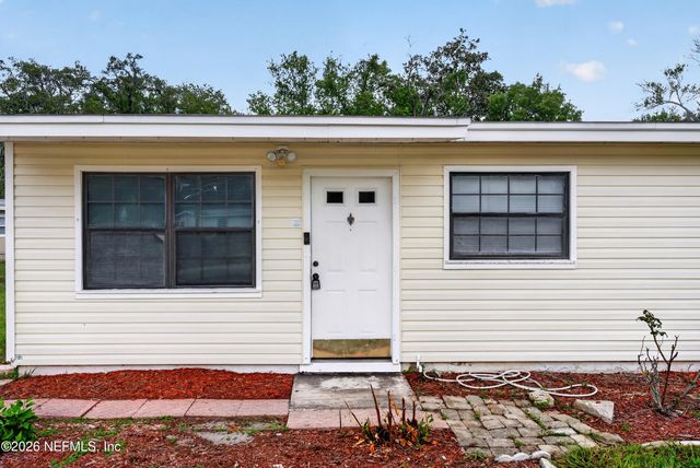 255 WOODSIDE Drive, Orange Park, FL 32073