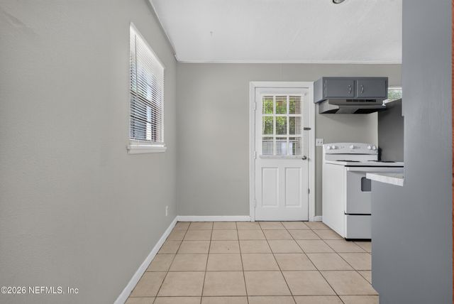 255 WOODSIDE Drive, Orange Park, FL 32073