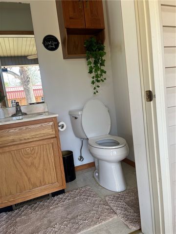 450 Crest Loop, Gassville, AR 72635