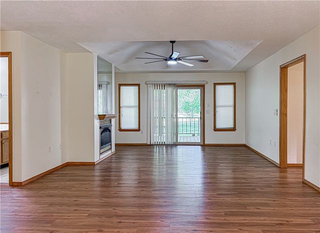 450 Crest Loop, Gassville, AR 72635