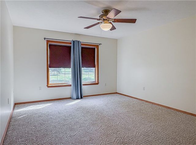 450 Crest Loop, Gassville, AR 72635