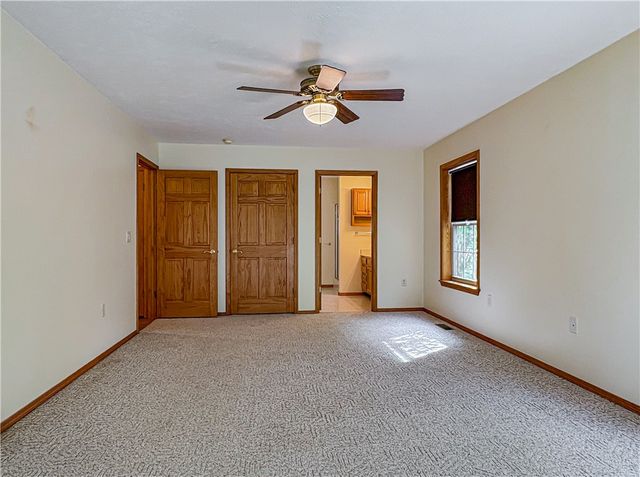 450 Crest Loop, Gassville, AR 72635