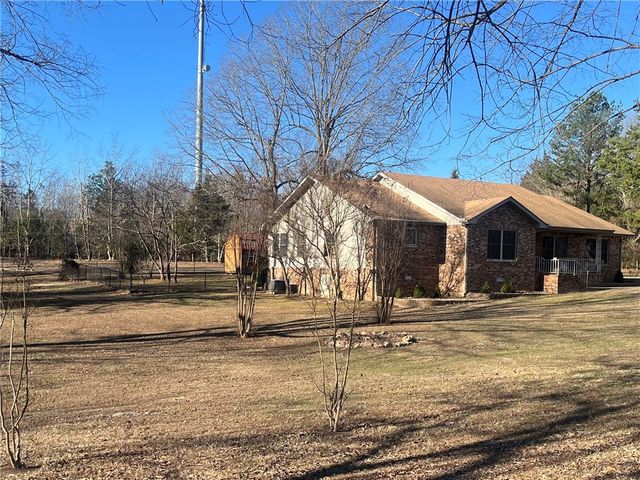 450 Crest Loop, Gassville, AR 72635