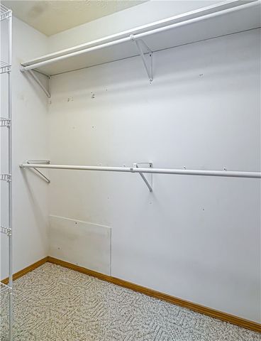 450 Crest Loop, Gassville, AR 72635