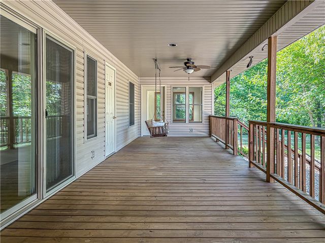 450 Crest Loop, Gassville, AR 72635