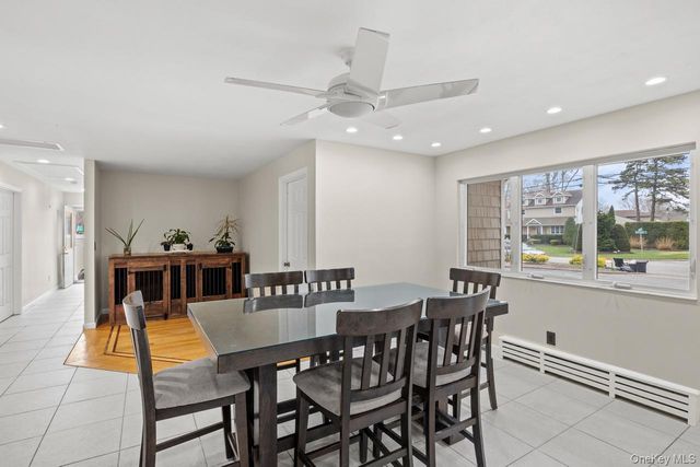 31 Halliday Road, Coram, NY 11727