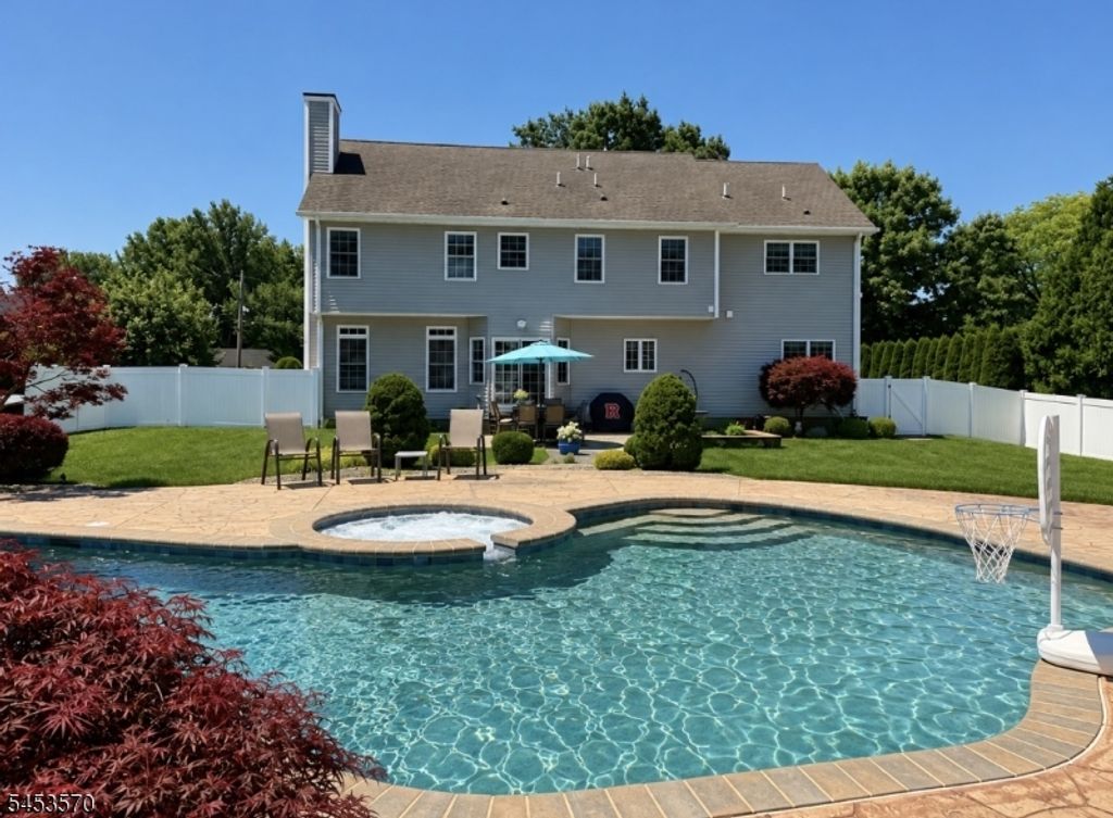 6 Briarheath Ln, Clark Twp., NJ 07066 — photo 3