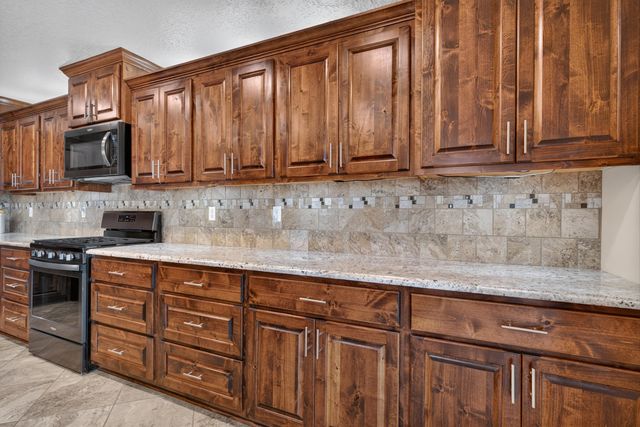 6466 Hurley Court NE, Rio Rancho, NM 87144