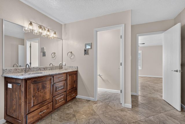 6466 Hurley Court NE, Rio Rancho, NM 87144
