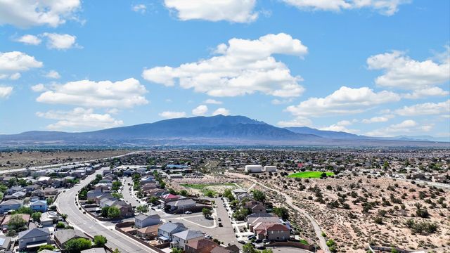 6466 Hurley Court NE, Rio Rancho, NM 87144