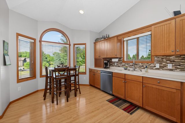 8018 Aquarius Drive, Fargo, ND 58104