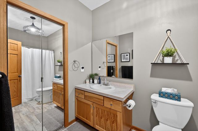 8018 Aquarius Drive, Fargo, ND 58104