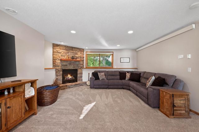 8018 Aquarius Drive, Fargo, ND 58104