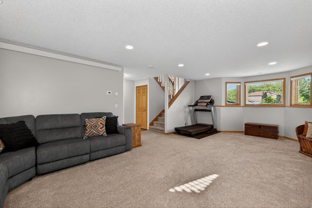 8018 Aquarius Drive, Fargo, ND 58104