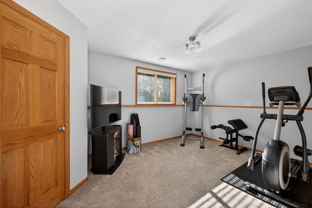 8018 Aquarius Drive, Fargo, ND 58104
