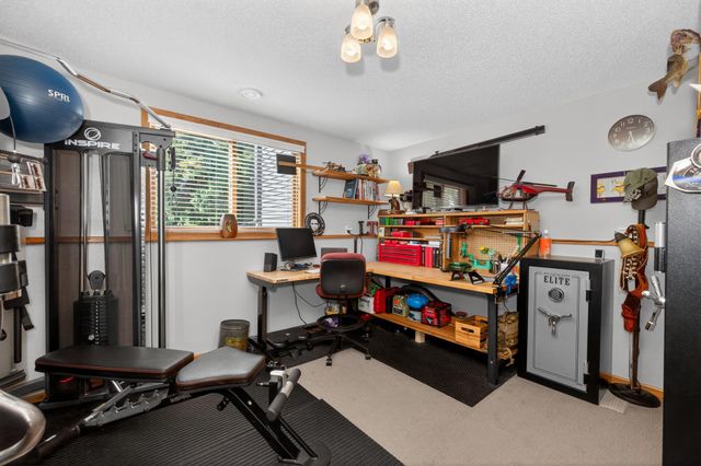 8018 Aquarius Drive, Fargo, ND 58104