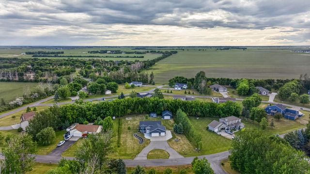 8018 Aquarius Drive, Fargo, ND 58104