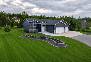 8018 Aquarius Drive, Fargo, ND 58104