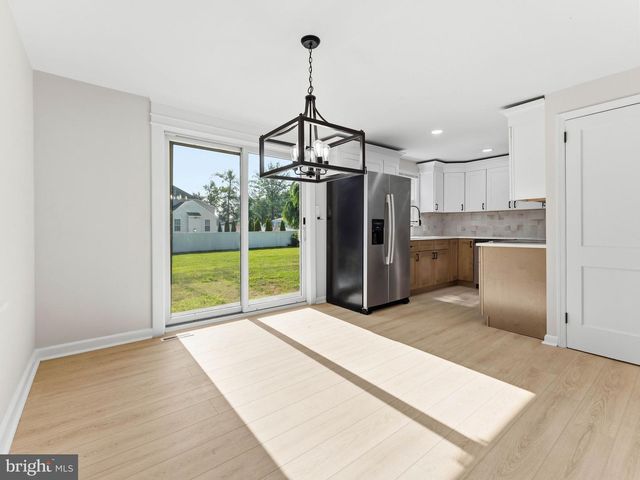 223 N CROPWELL RD, Marlton, NJ 08053