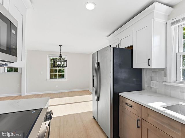 223 N CROPWELL RD, Marlton, NJ 08053