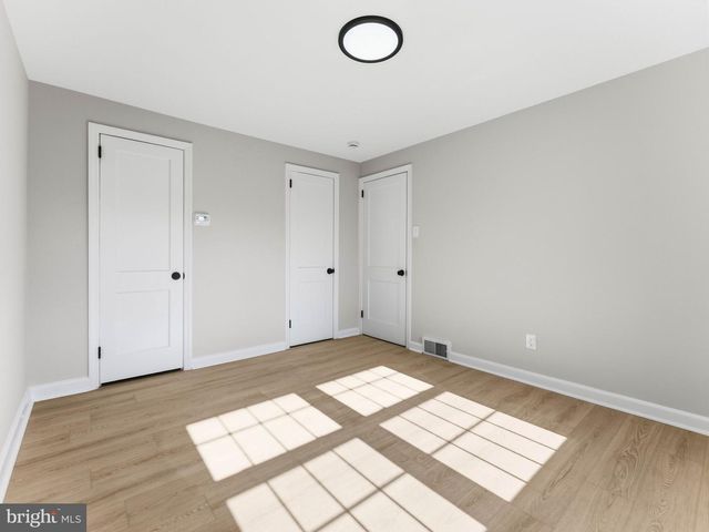 223 N CROPWELL RD, Marlton, NJ 08053